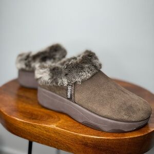 SKETCHERS Tone Ups Size 7 Suede Faux Fur Clog/Mules Brown Coffee